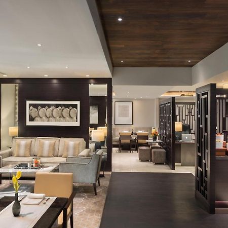 Aspen Chalets By Kempinski Hotel Mall Of The Emirates Dubai Bagian luar foto