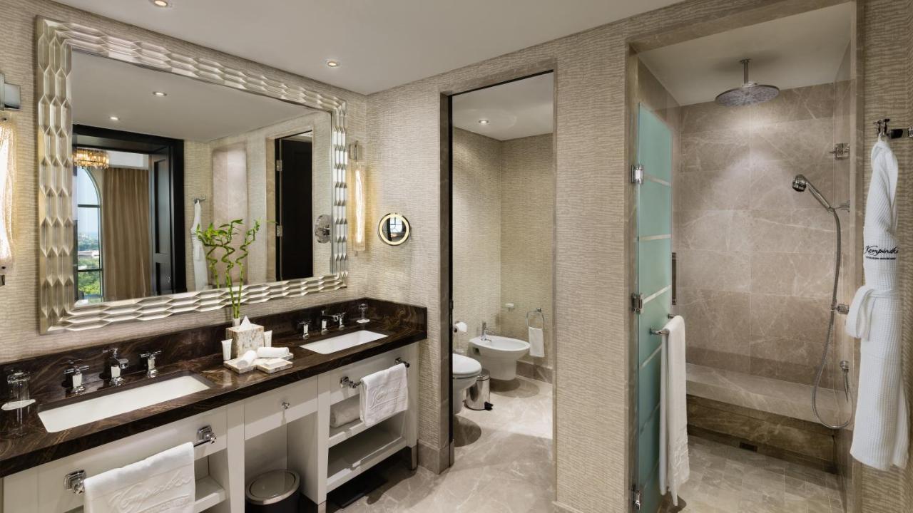 Aspen Chalets By Kempinski Hotel Mall Of The Emirates Dubai Bagian luar foto