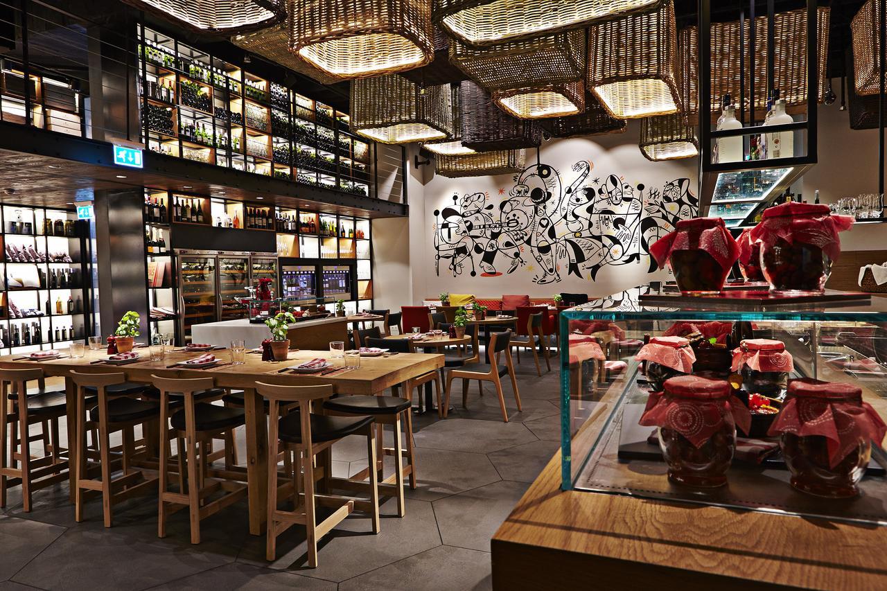 Aspen Chalets By Kempinski Hotel Mall Of The Emirates Dubai Bagian luar foto