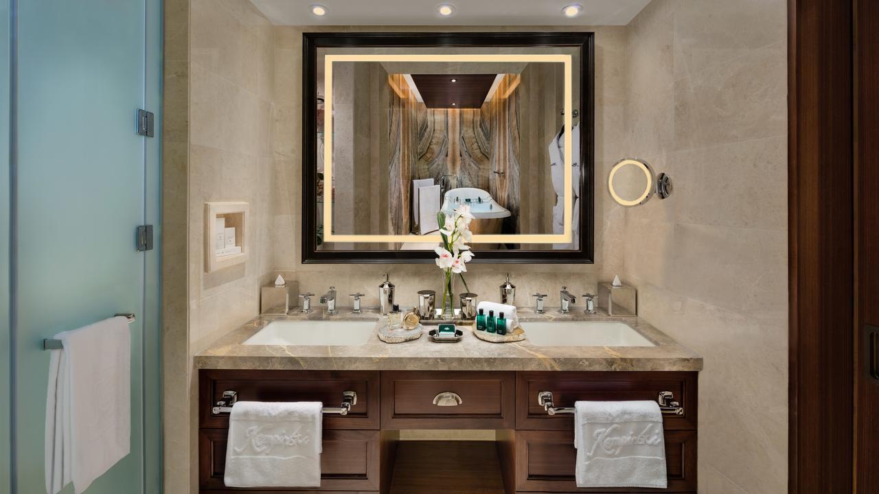 Aspen Chalets By Kempinski Hotel Mall Of The Emirates Dubai Bagian luar foto