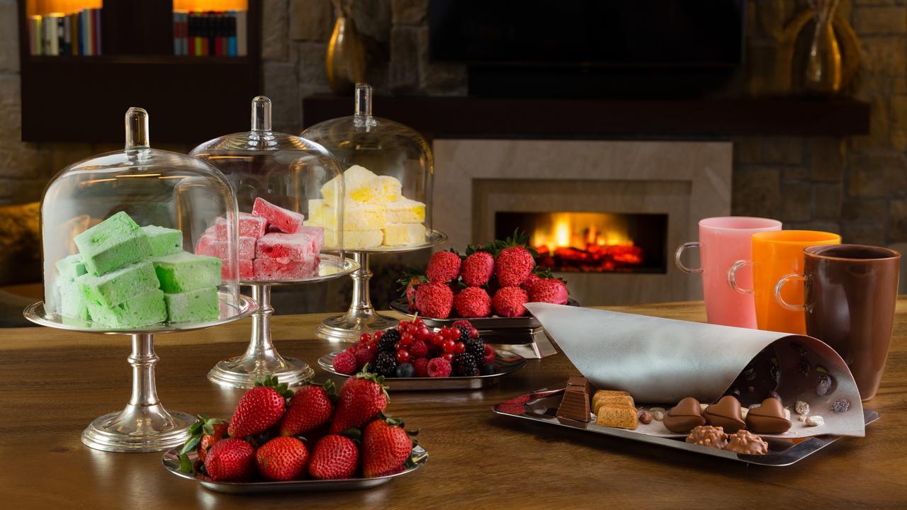 Aspen Chalets By Kempinski Hotel Mall Of The Emirates Dubai Bagian luar foto