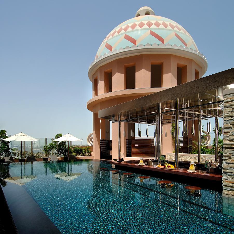 Aspen Chalets By Kempinski Hotel Mall Of The Emirates Dubai Bagian luar foto